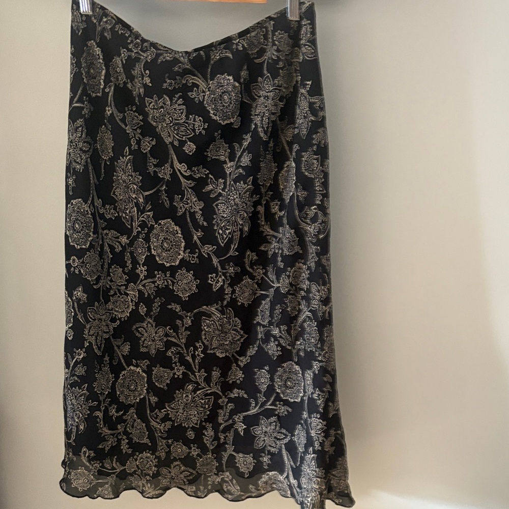 Elegant Black Floral Skirt